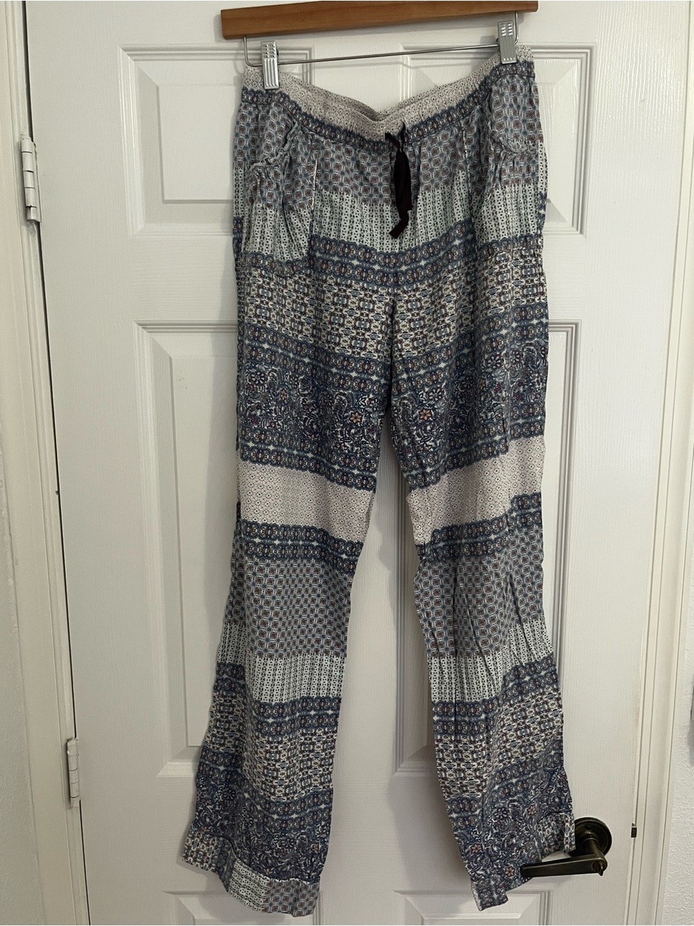 Victoria's Secret Blue and White Printed Wide-Leg Pants